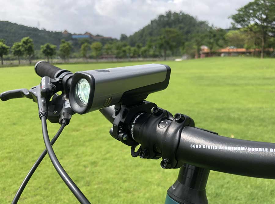 LF-08自行车灯LED自行车前灯德国stvzo太阳集团0638